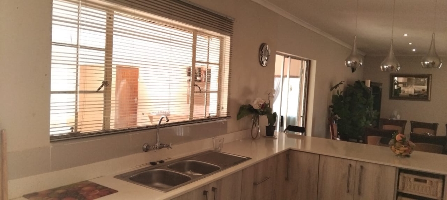 4 Bedroom Property for Sale in Haven Hills Eastern Cape